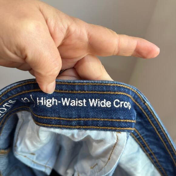 Talbots Flawless High Waist Wide Crop Jeans Size 12 Blue Denim Classic - Picture 7 of 9